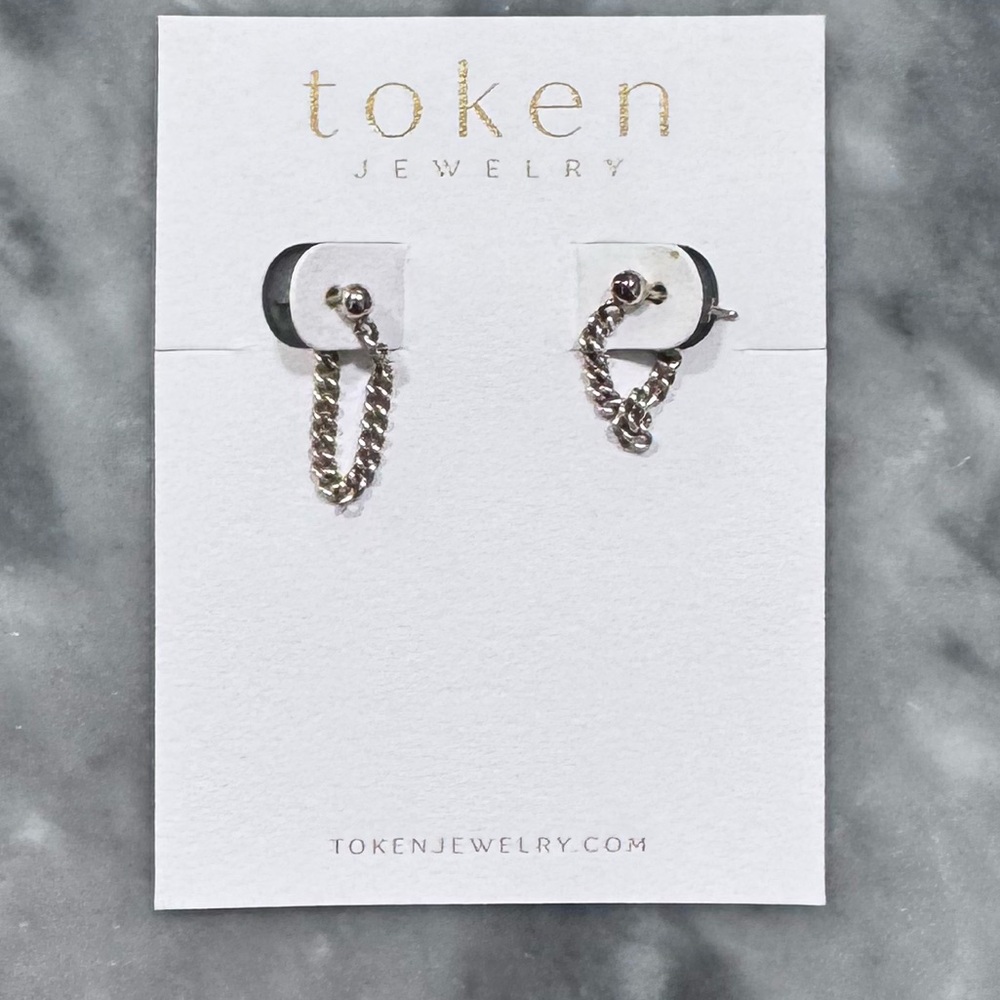 Silver chain post earrings NWT